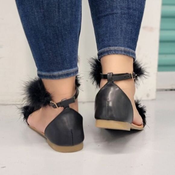 Women's Multicolor Feathered Embellished Sandals Black Color - Picture 4 of 4